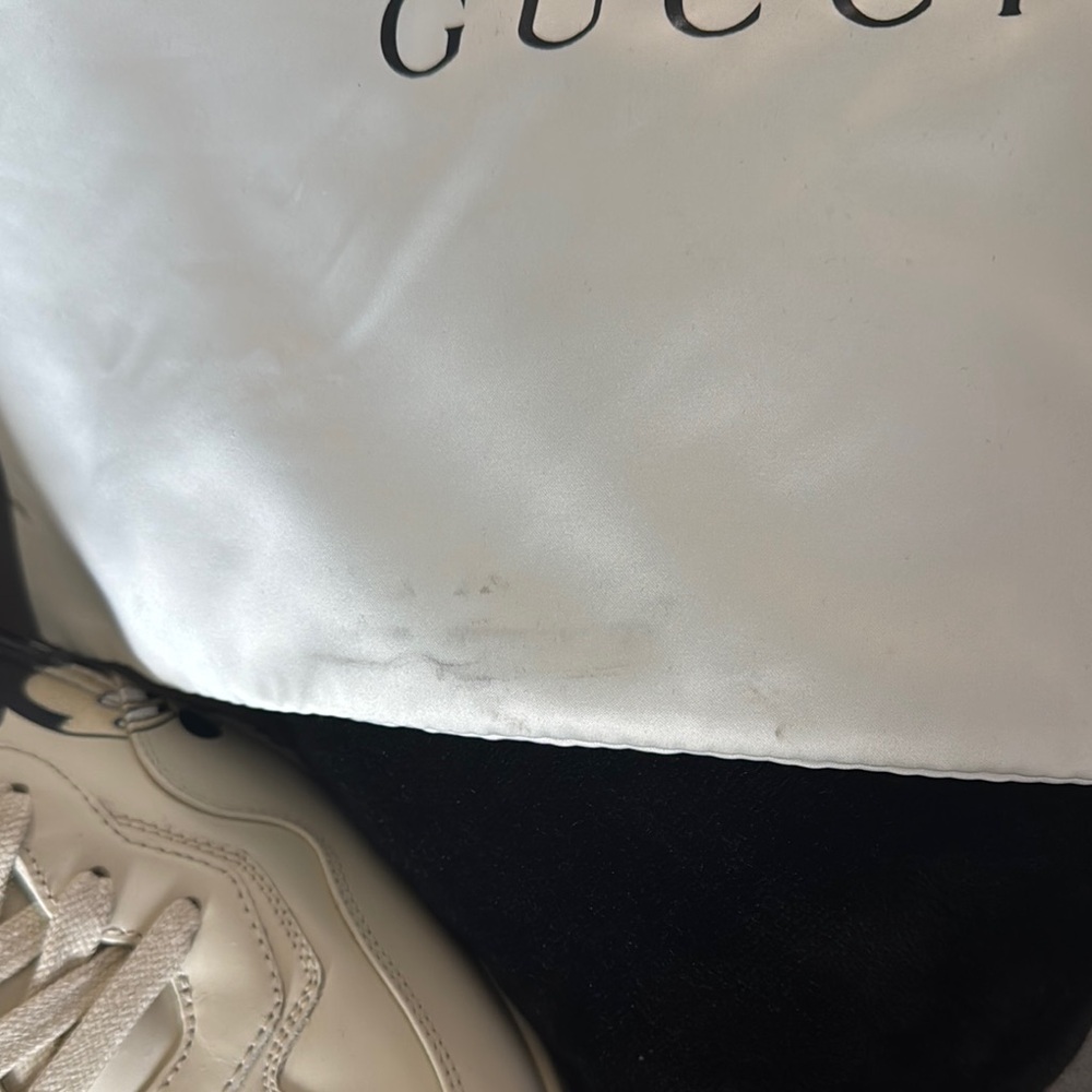 NWOB Gucci Cream Mickey Mouse Sneakers - Picture 5 of 17